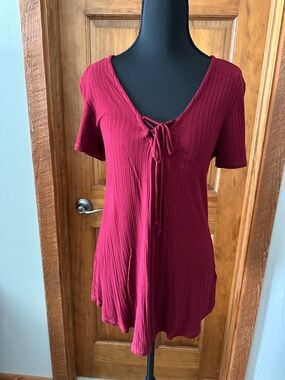 Tie-Front Ribbed Tunic Top in Wine